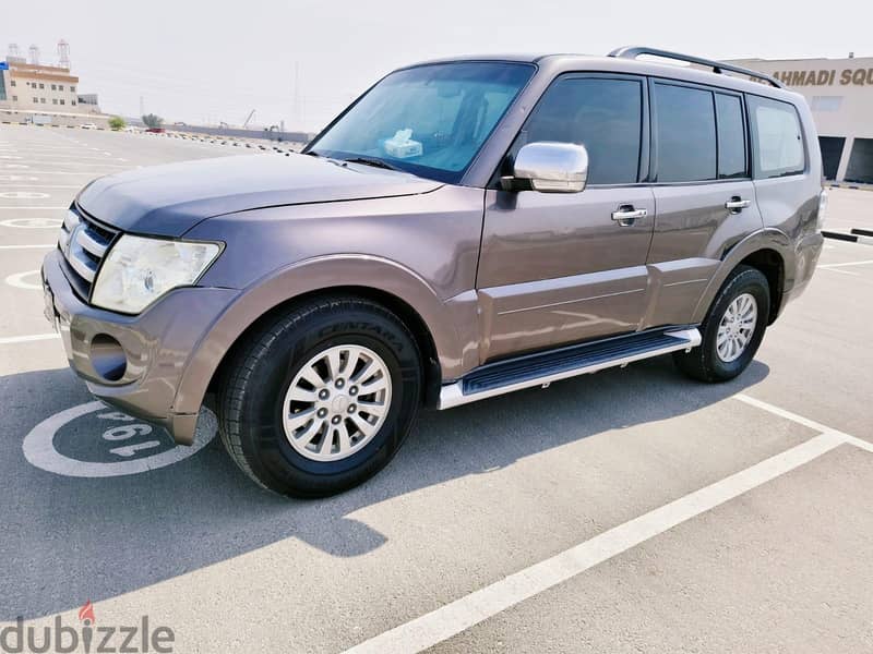 Mitsubishi Pajero 2013 v6 good condition 4