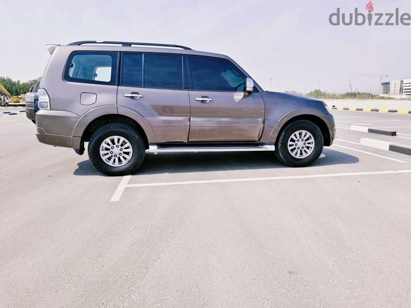 Mitsubishi Pajero 2013 v6 good condition 5