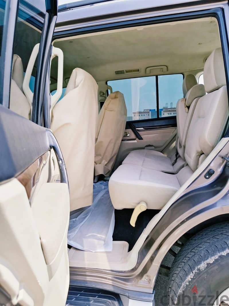 Mitsubishi Pajero 2013 v6 good condition 7