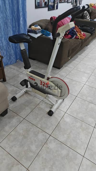 York fitness exercising cycle