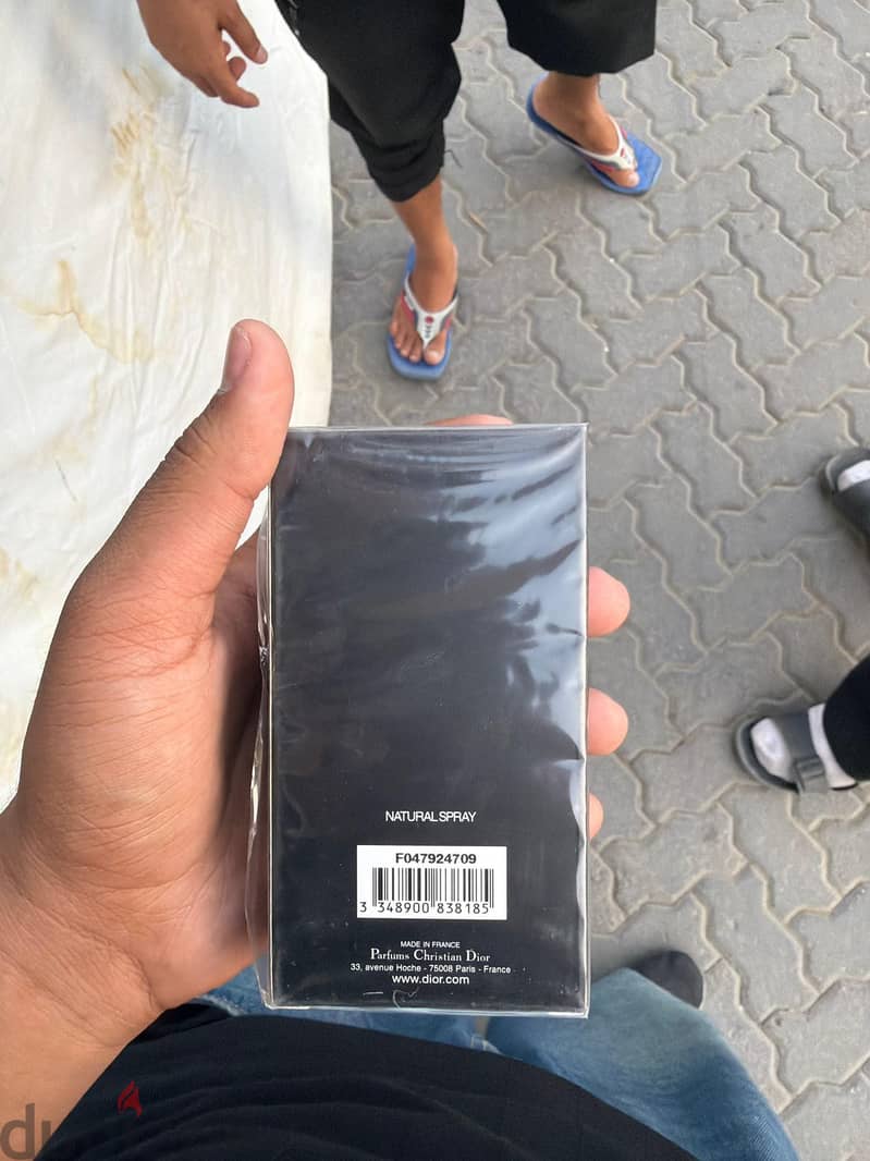 sauvage and prada perfume for sale 6