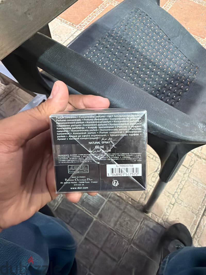 sauvage and prada perfume for sale 7