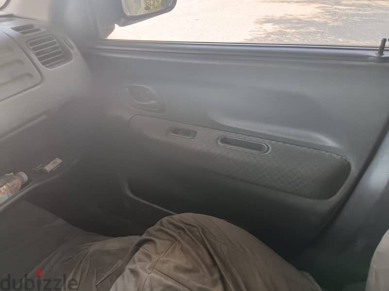 Suzuki Ignis 2004 10