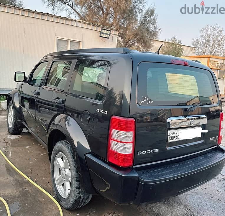 Dodge Nitro 2011 4