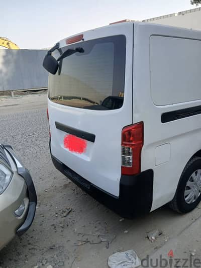 Nissan Urvan 2014
