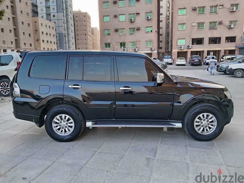 Mitsubishi Pajero 2015 1