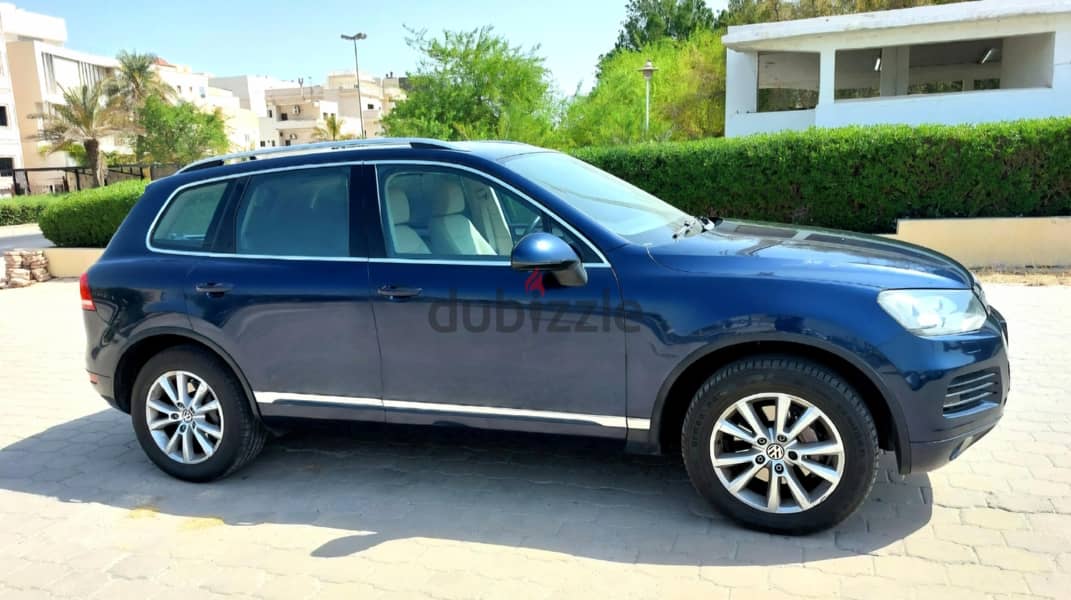 Volkswagen Touareg 2015 orginal paint excellent condition 2