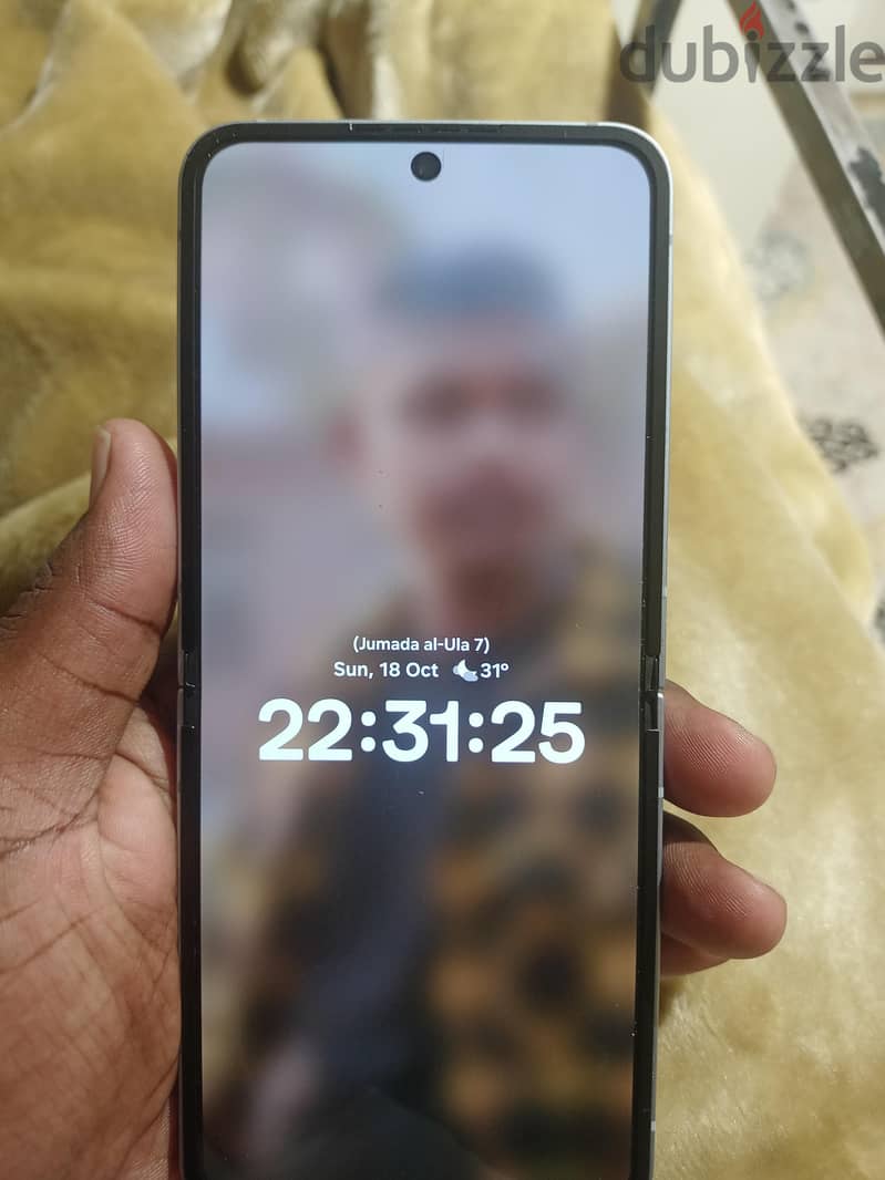Samsung Z Flip 6 4