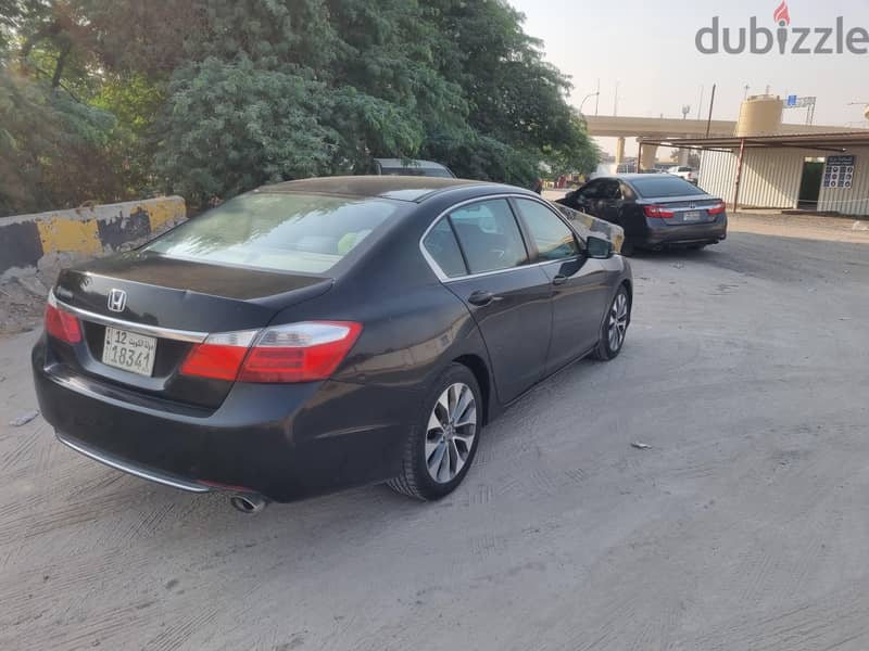 Honda Accord 2013 good condition 4 calendar passing one year 1