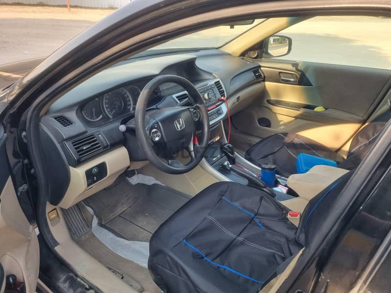 Honda Accord 2013 good condition 4 calendar passing one year 4