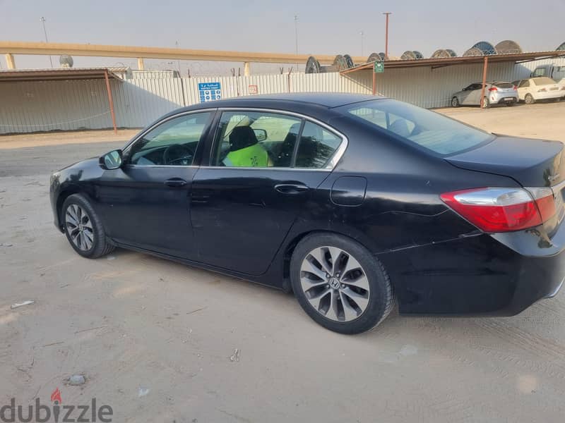 Honda Accord 2013 good condition 4 calendar passing one year 8