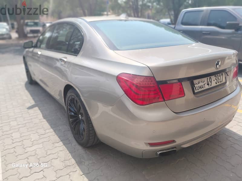 BMW 740 2010 1