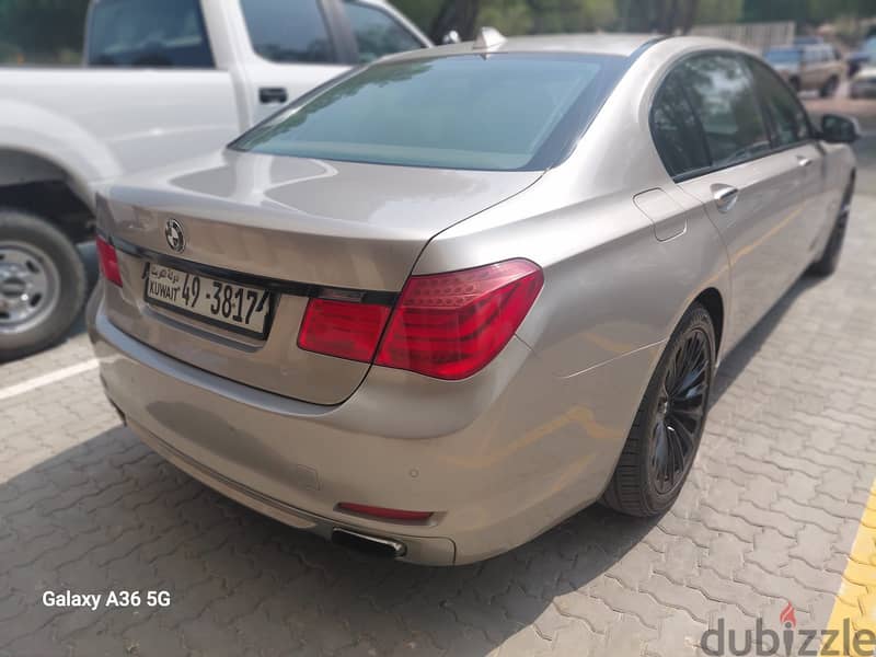 BMW 740 2010 2
