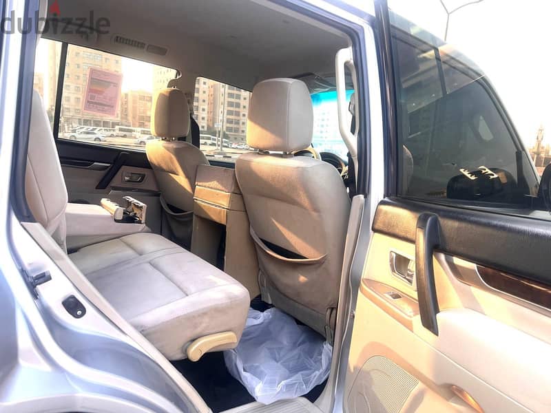 Mitsubishi Pajero 2013 5