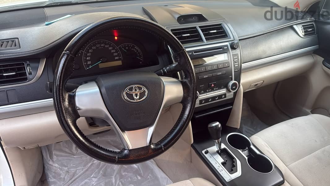 Toyota Camry 2015 Single User 149K kms only Pearl White 3