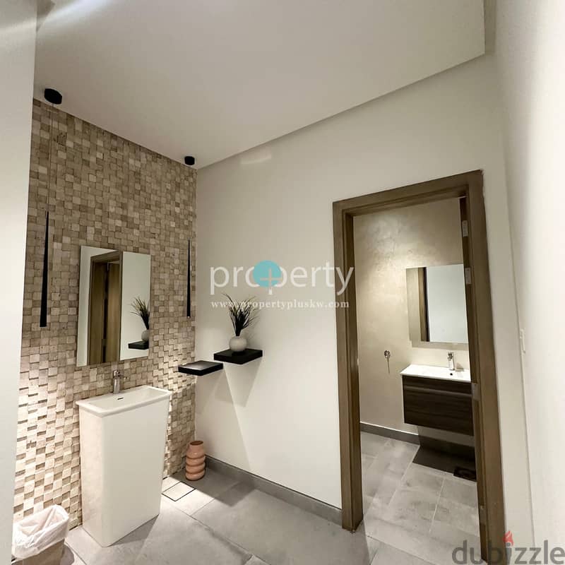 Triplex Villa for rent in Abu al Hassaniya 7