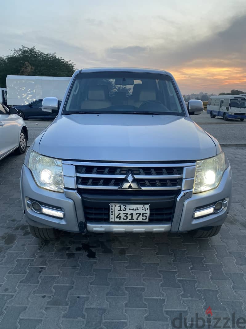 Mitsubishi Pajero 2015 2