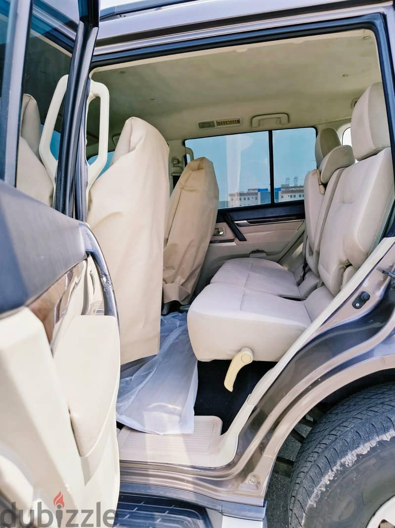 Mitsubishi Pajero 2013 good condition 8