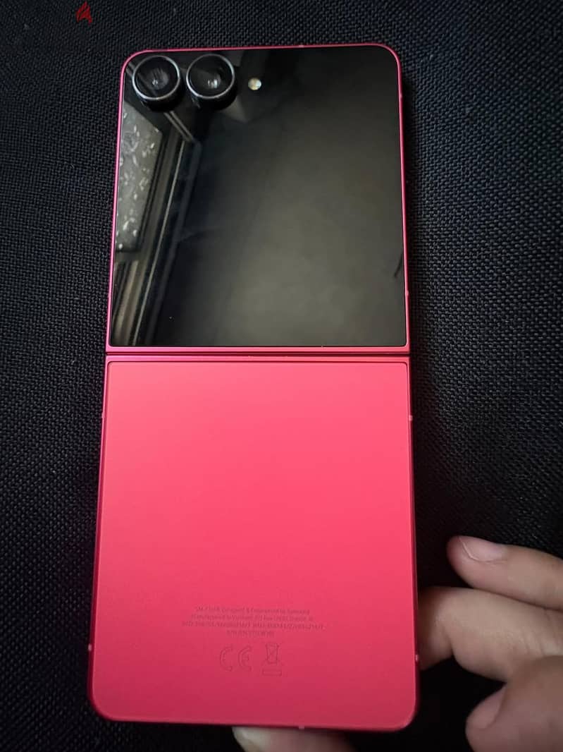 Samsung Z Flip 7 1