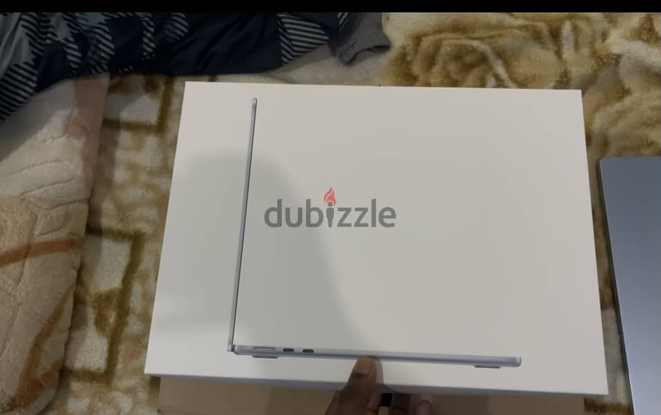 Macbook air M4 13.6" 16/512 11