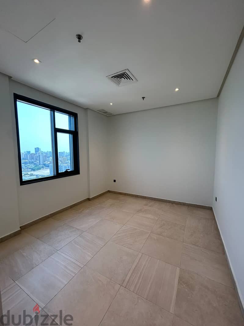 Semi-furnished apartment with a sea view for rent in Salmiya. 4