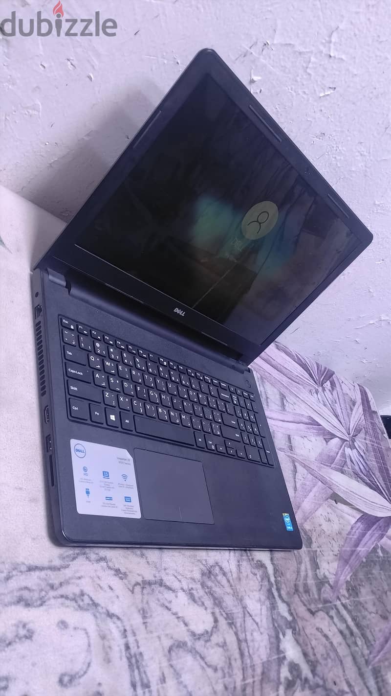 laptop core i3 5 generation ram 4 GB hard 500 GB new battery 5