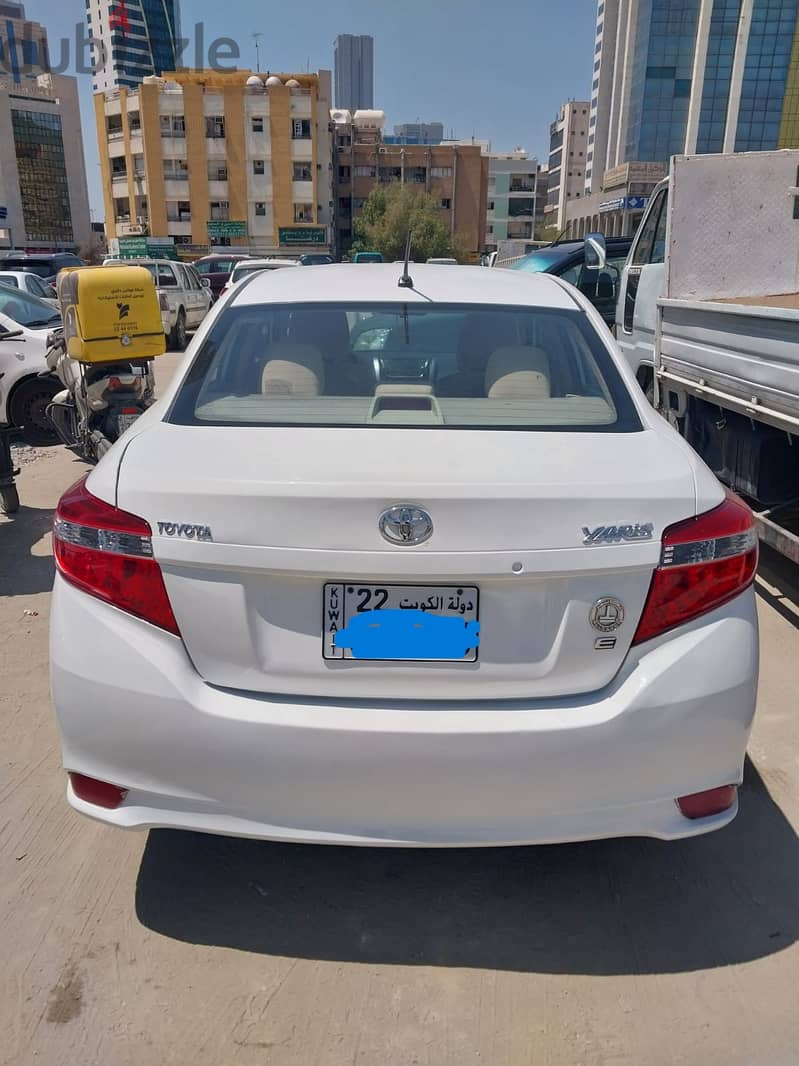 Toyota Yaris 2016 E 1.3 3