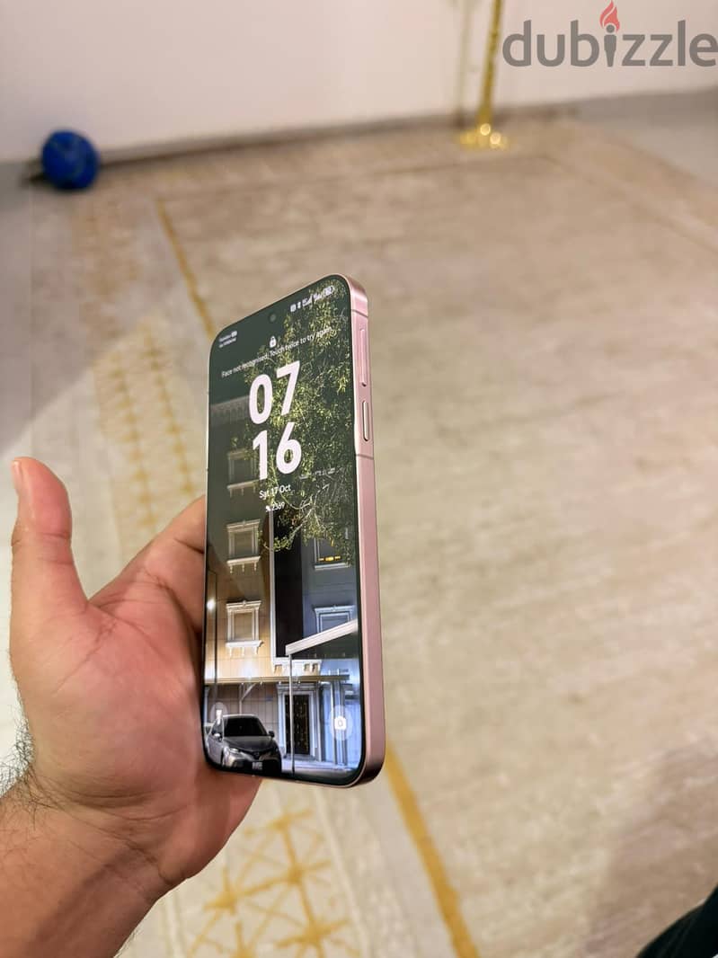 I phone 17 pro max 512 gb and huwai pura 90s pro 1