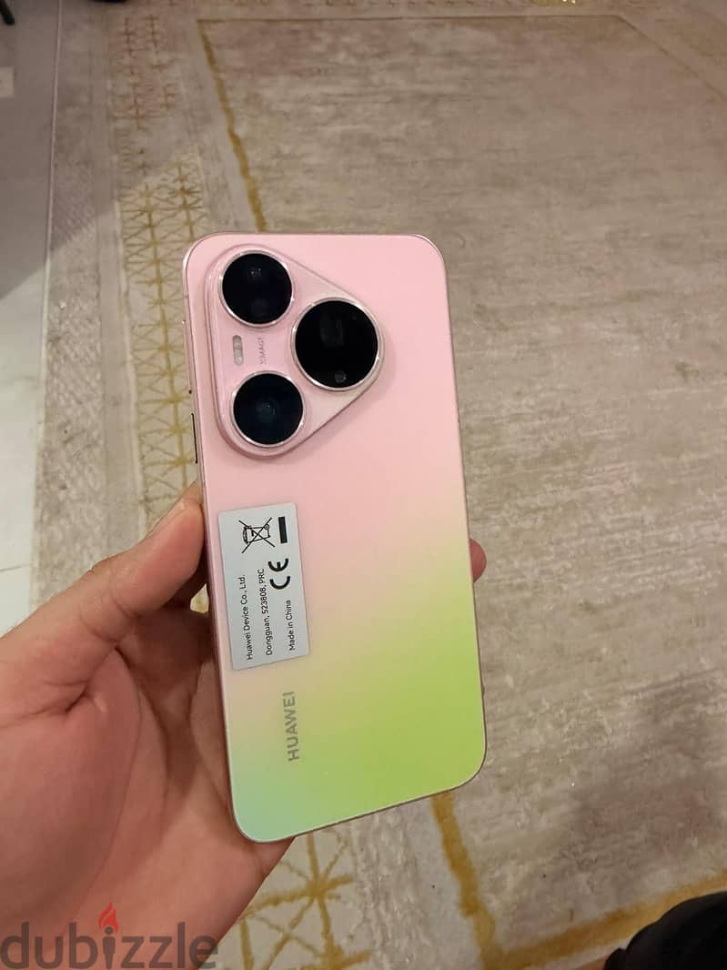 I phone 17 pro max 512 gb and huwai pura 90s pro 4