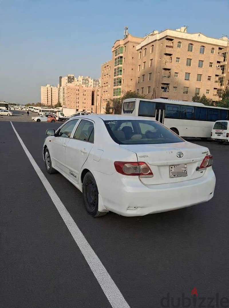 Toyota Corolla 2013 3