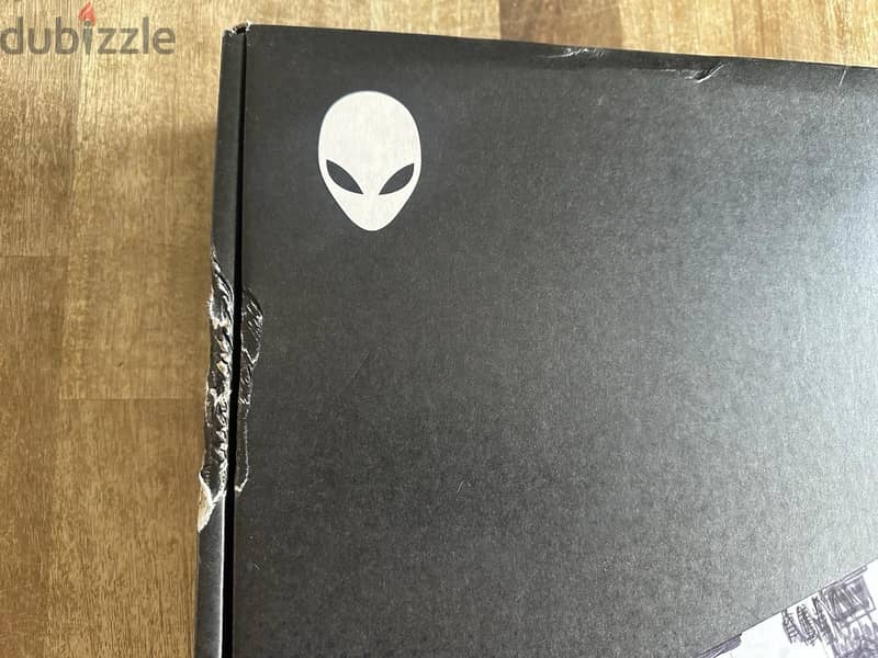 Dell Alienware 18 Area-51 Gaming laptop RTX 5070 32GB Ram 1TB SSD 7