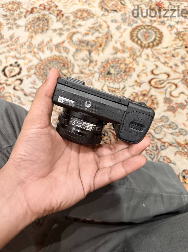 Sony a6400 with original lens 2