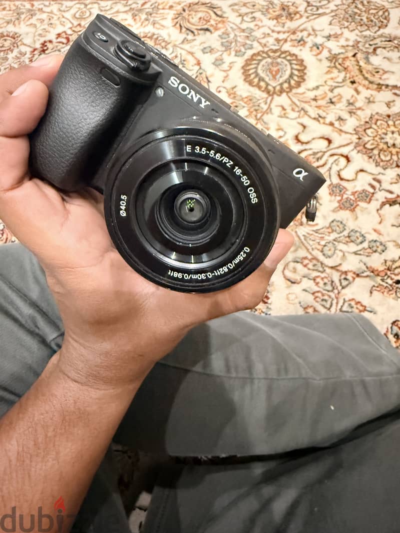 Sony a6400 with original lens 4