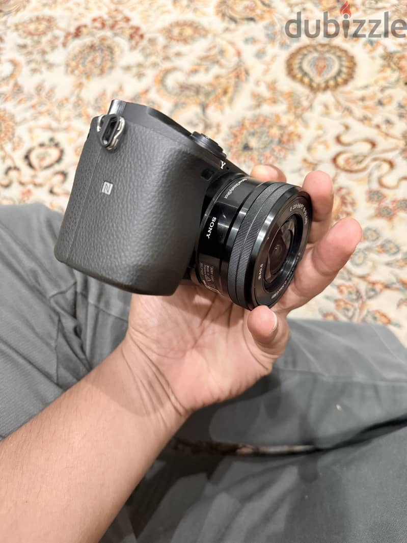 Sony a6400 with original lens 5