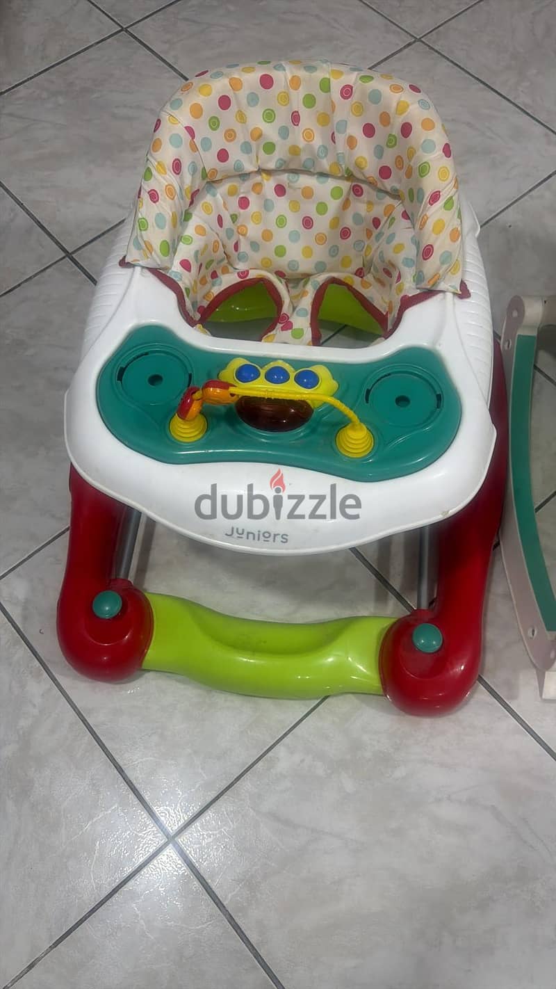 Wakar and baby seat 2