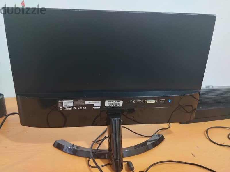 LG MONITOR FHD 24 INCHES شاشة ال جي ٢٤ بوصة 3