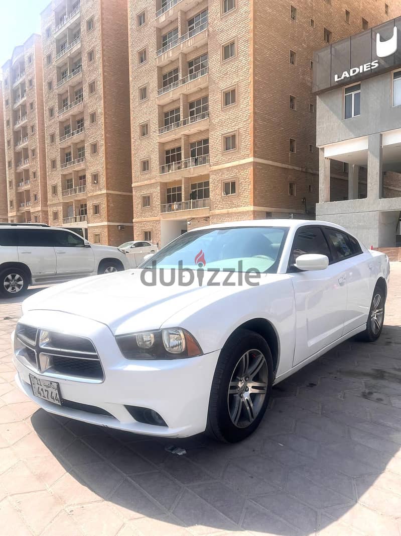 Dodge Charger 2013 1