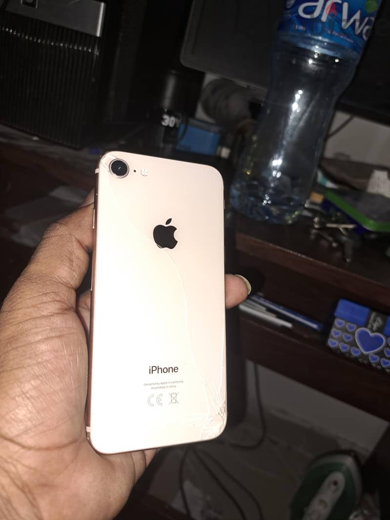 Apple - iPhone 8 1