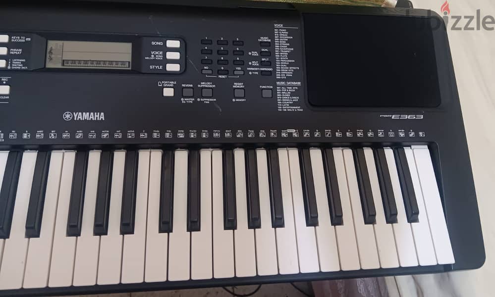 YAMAHA PSR E 363 Musical Keyboard 4