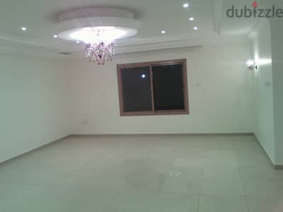 Supersized, deluxe & quiet 3 bedroom in mangaf