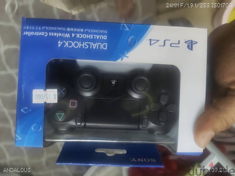 playstion 4 jailbreak with brand new sealed pack controller 6