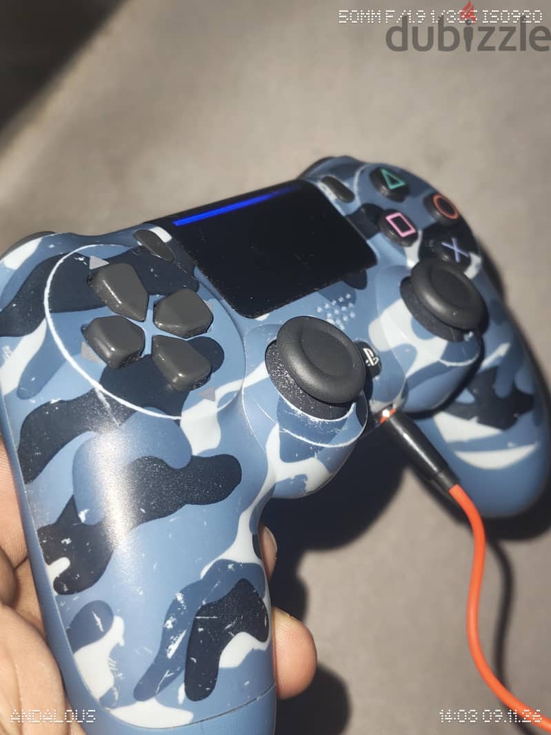 playstion 4 jailbreak with brand new sealed pack controller 7
