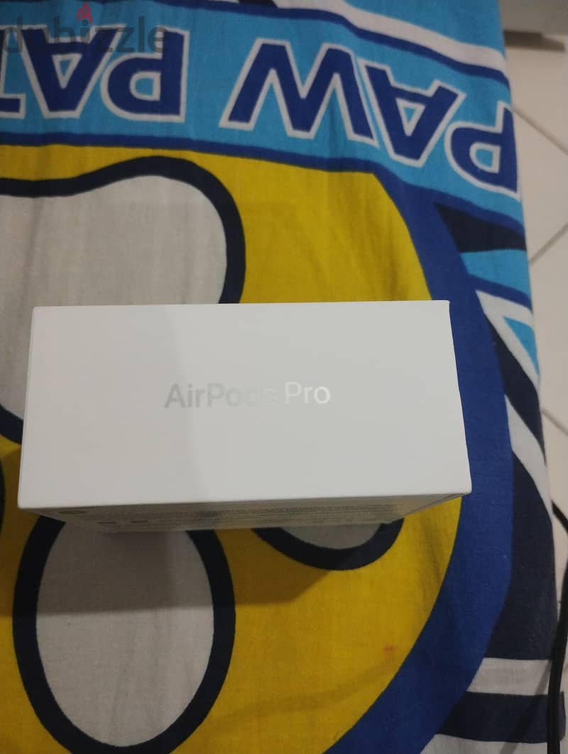 apple airpods 3 . . 5