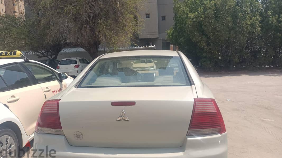 Mitsubishi Galant 2007 3