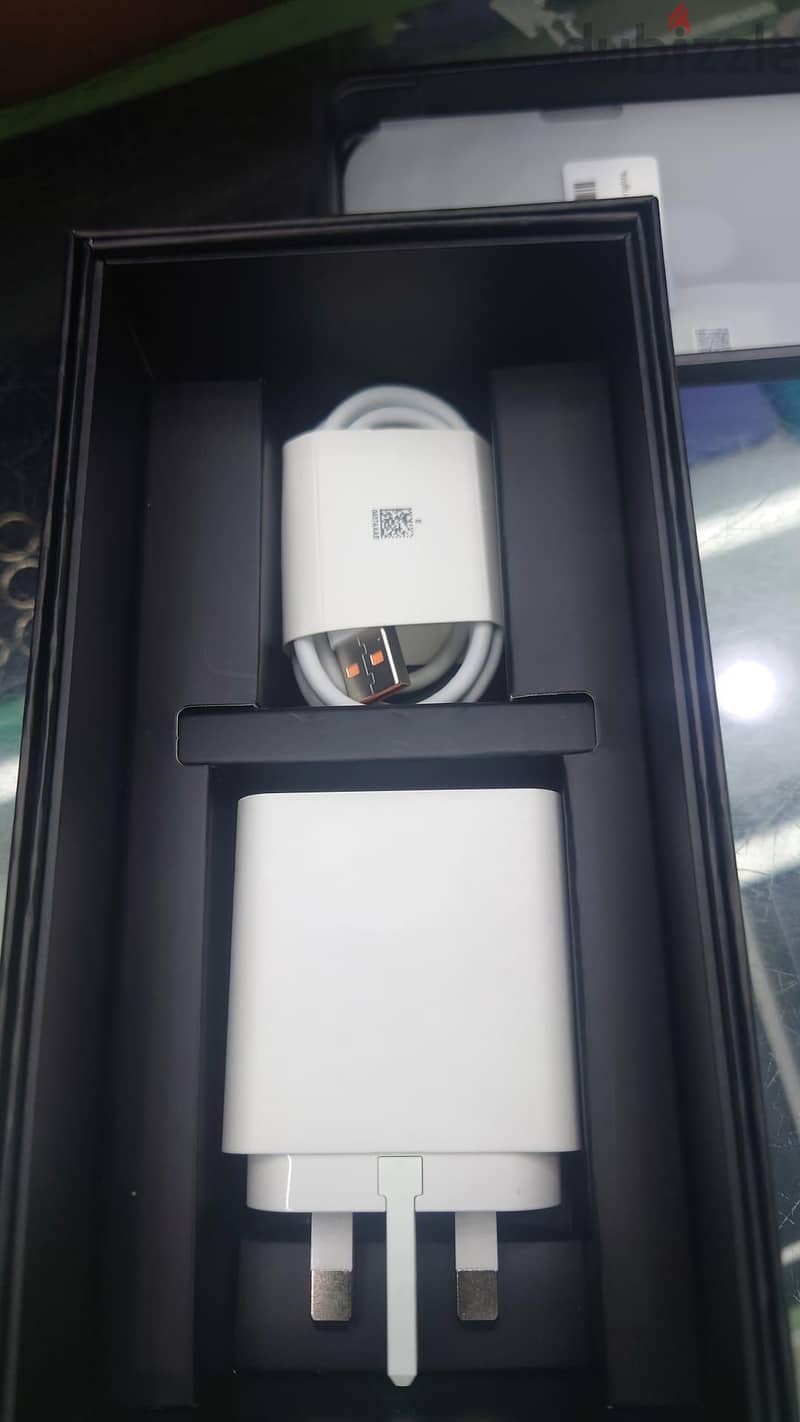 Honor magic 7 pro 12gb 512gb under warrenty with box 1