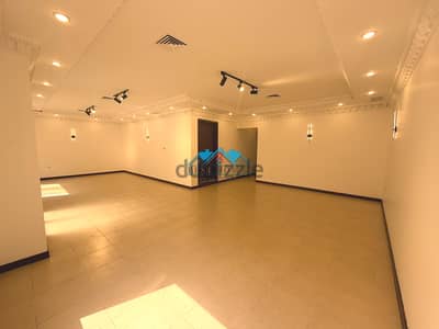 Exclusive 4 Bedroom Ground Floor Apartment with 3 Entrances in Siddiq