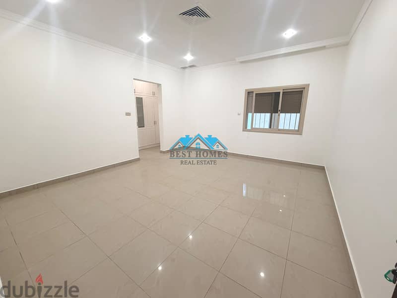 Exclusive 4 Bedroom Ground Floor Apartment with 3 Entrances in Siddiq 3