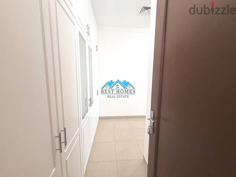 Exclusive 4 Bedroom Ground Floor Apartment with 3 Entrances in Siddiq 12