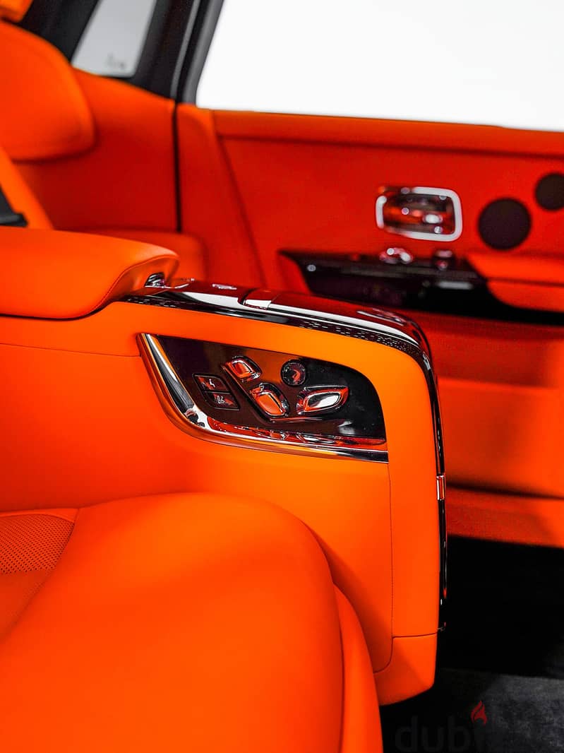 Rolls Royce PHANTOM 2018 رولز-رويس فانتوم الثامنة (Phantom VIII) بمحرك 17