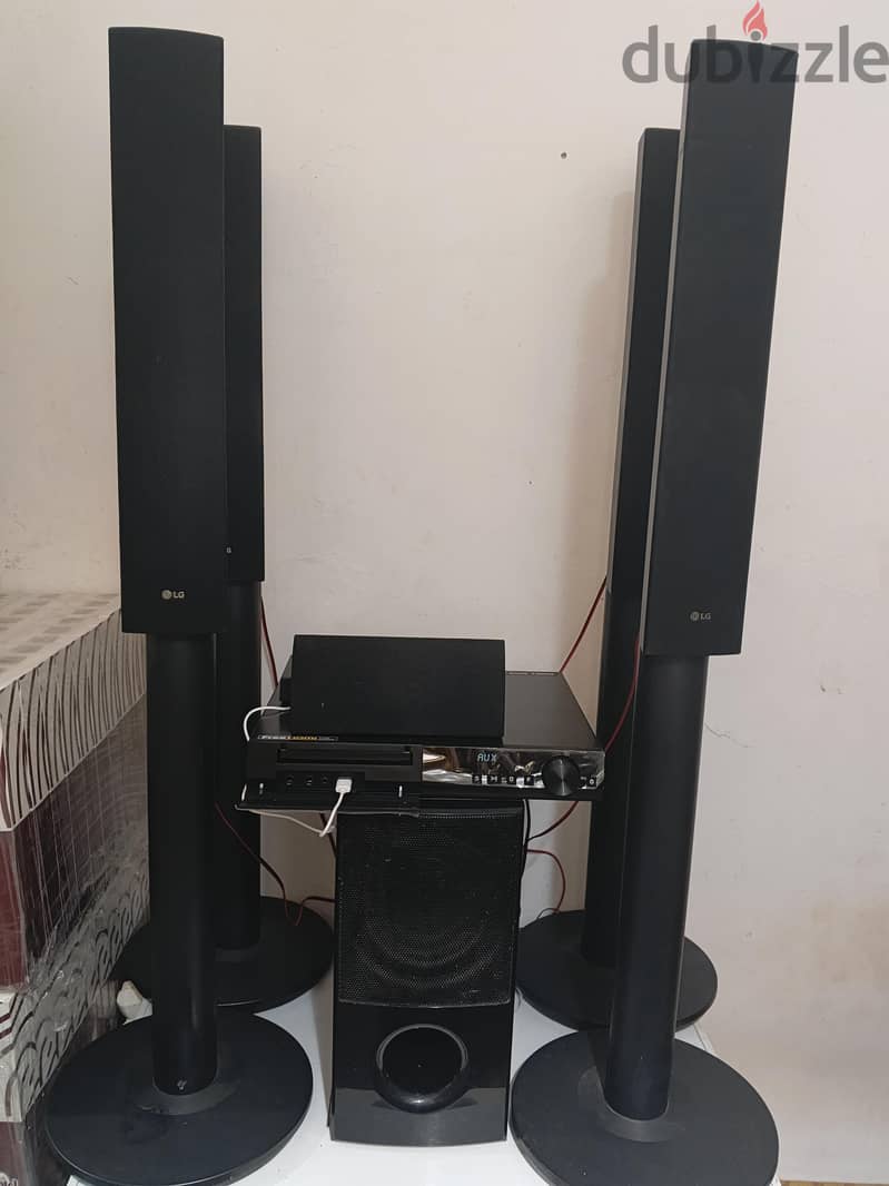 مسرح منزلي LG بلوتوث كامل مع كارت صوت للبث 5